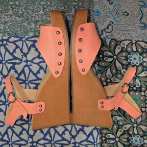NWOT Lucky Brand Peach Genuine Leather Platform Wedges